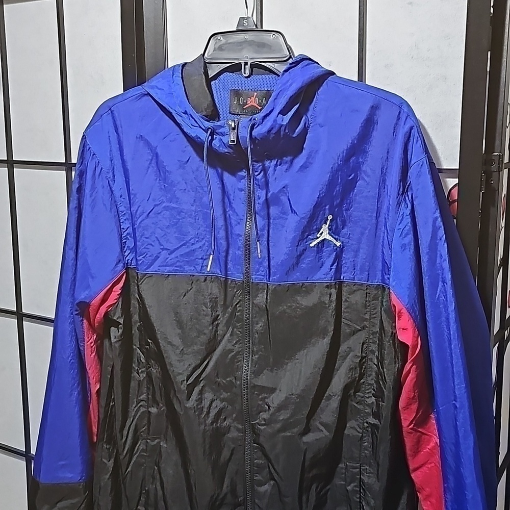 Jordan Windbreaker Jacket‎ Size Small NWT - Picture 3 of 11